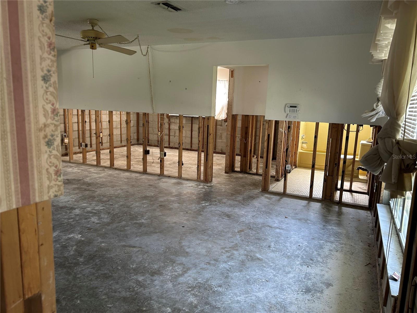 Image 2 of 10 For 8316 Needles Drive