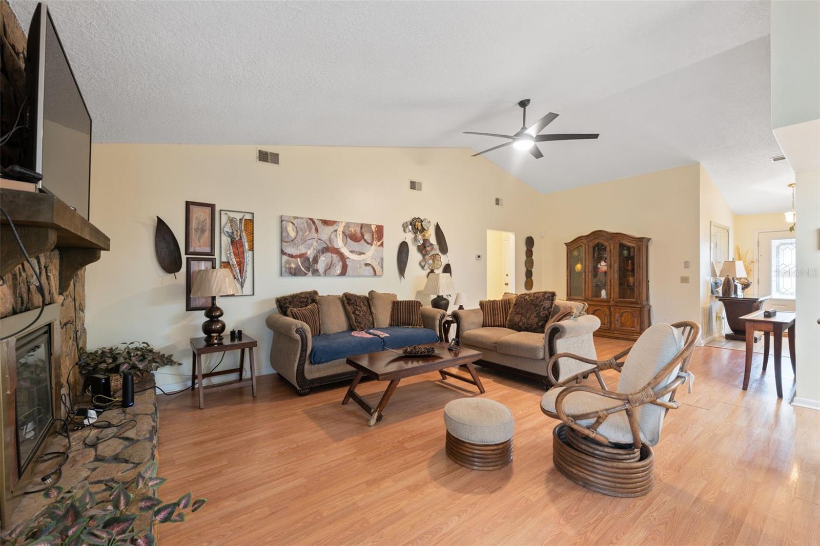 Image 13 of 47 For 7612 Valley Court