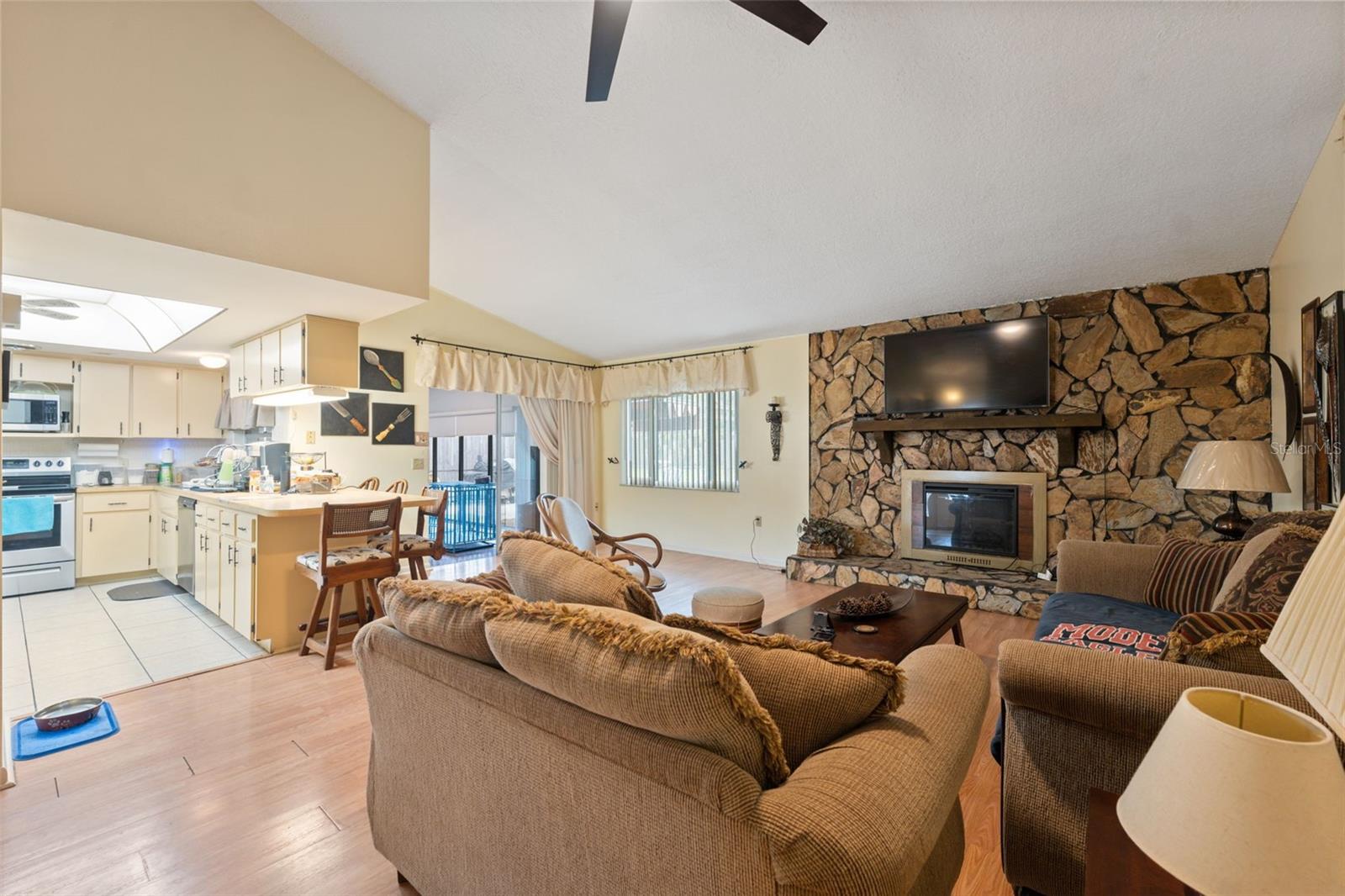 Image 14 of 47 For 7612 Valley Court
