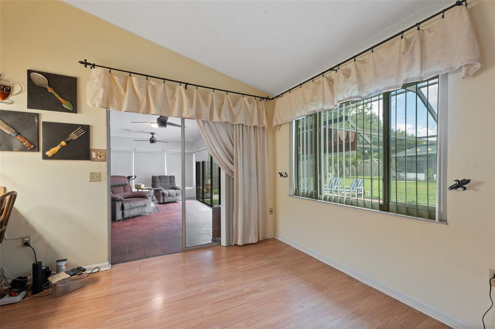 Image 20 of 47 For 7612 Valley Court
