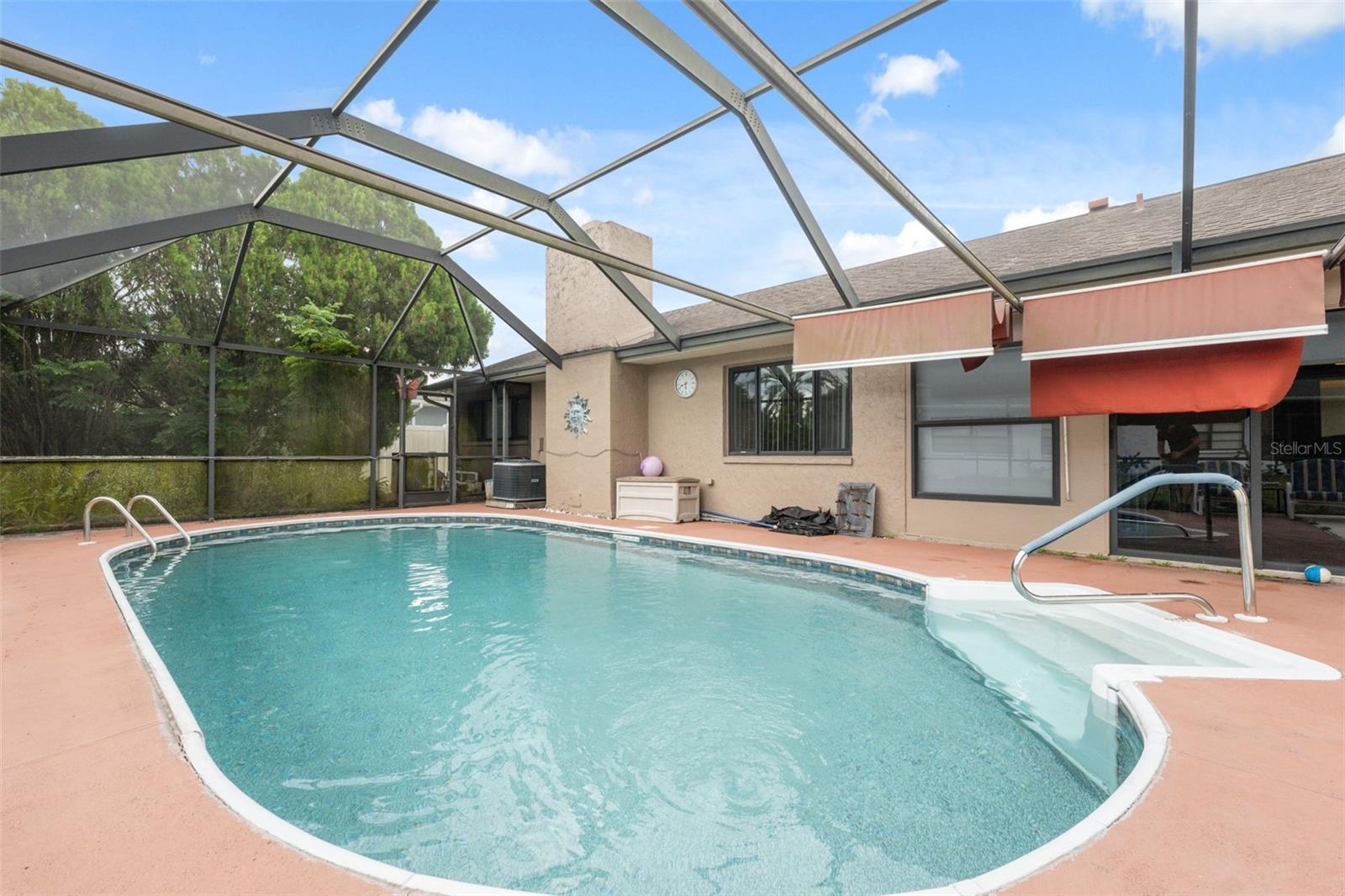 Image 32 of 47 For 7612 Valley Court