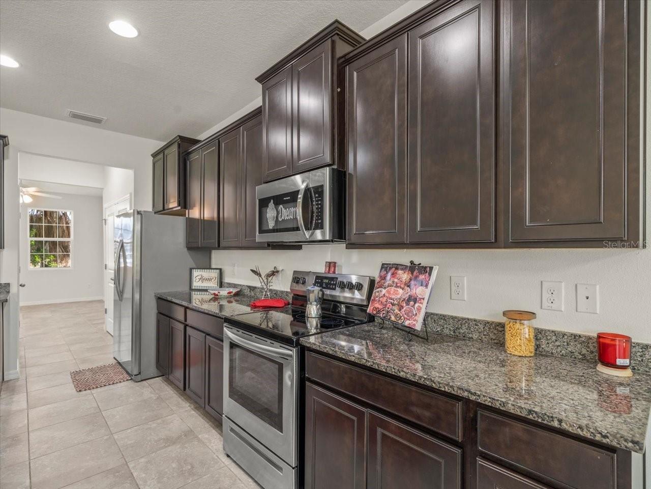 Image 18 of 62 For 5715 Hevena Court
