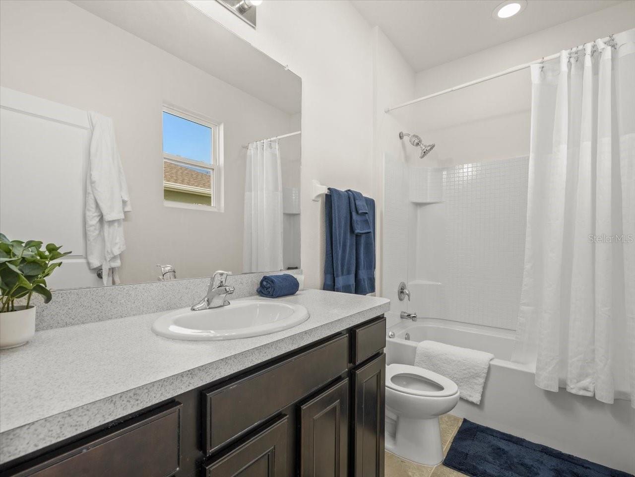 Image 33 of 62 For 5715 Hevena Court