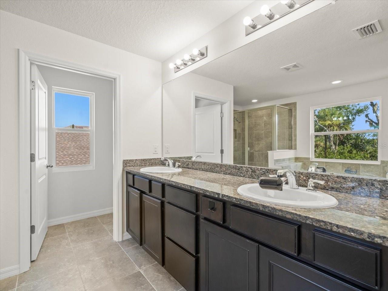 Image 43 of 62 For 5715 Hevena Court