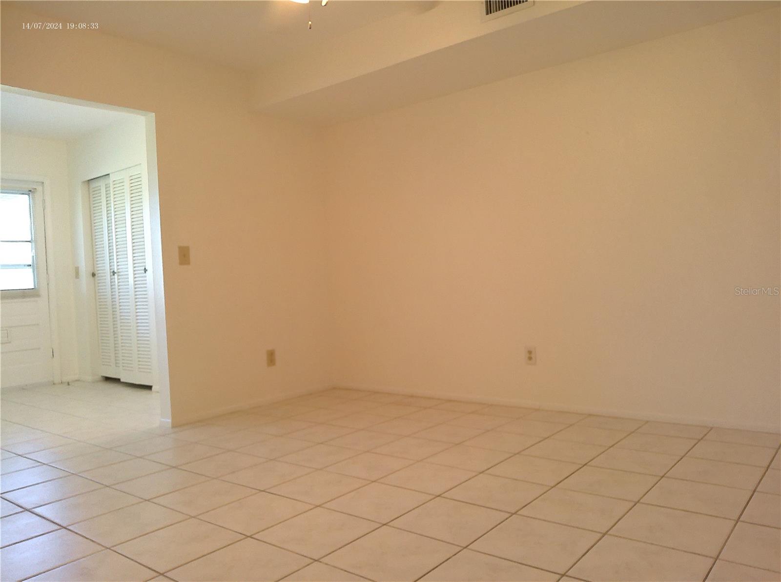 Image 22 of 67 For 2400 Franciscan Drive 8