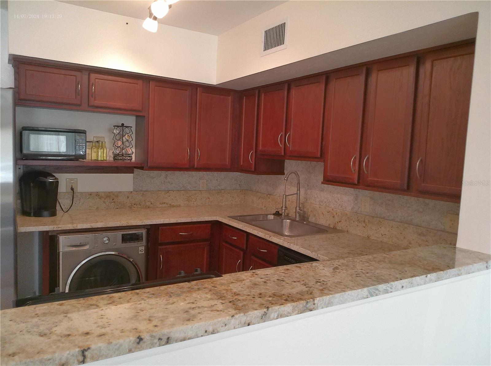 Image 7 of 67 For 2400 Franciscan Drive 8