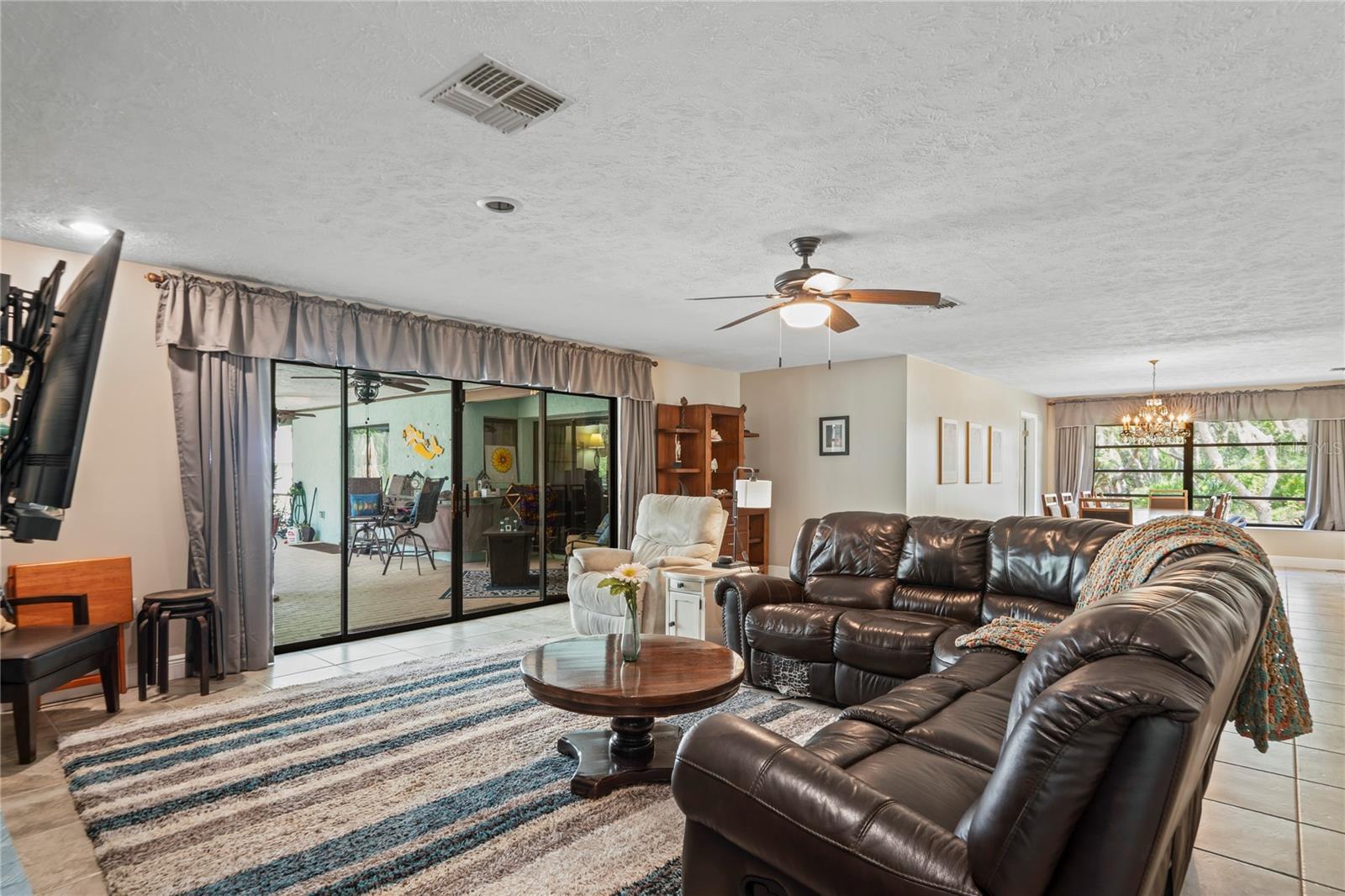 Image 10 of 100 For 17715 Fancy Lane