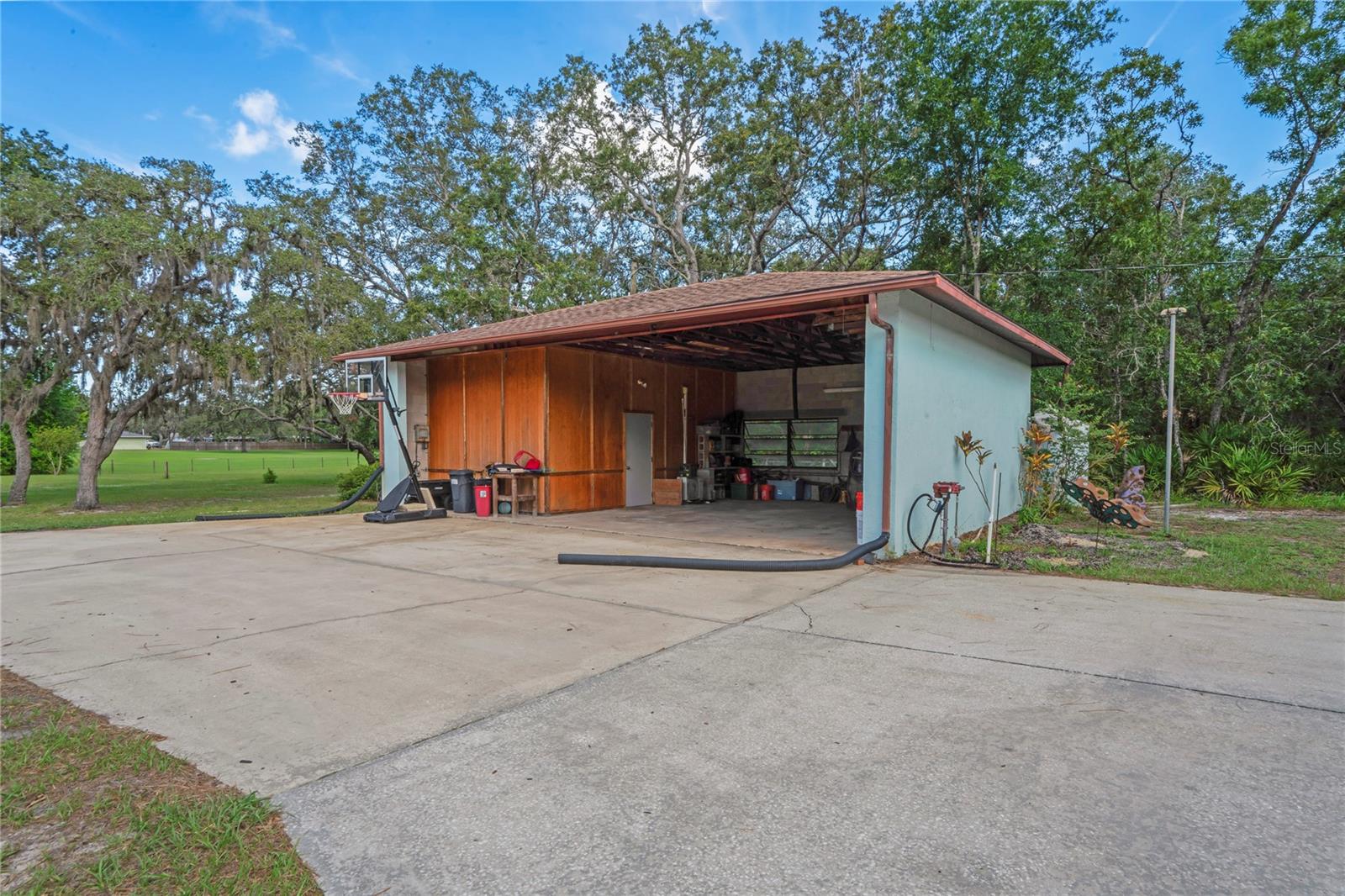 Image 19 of 100 For 17715 Fancy Lane