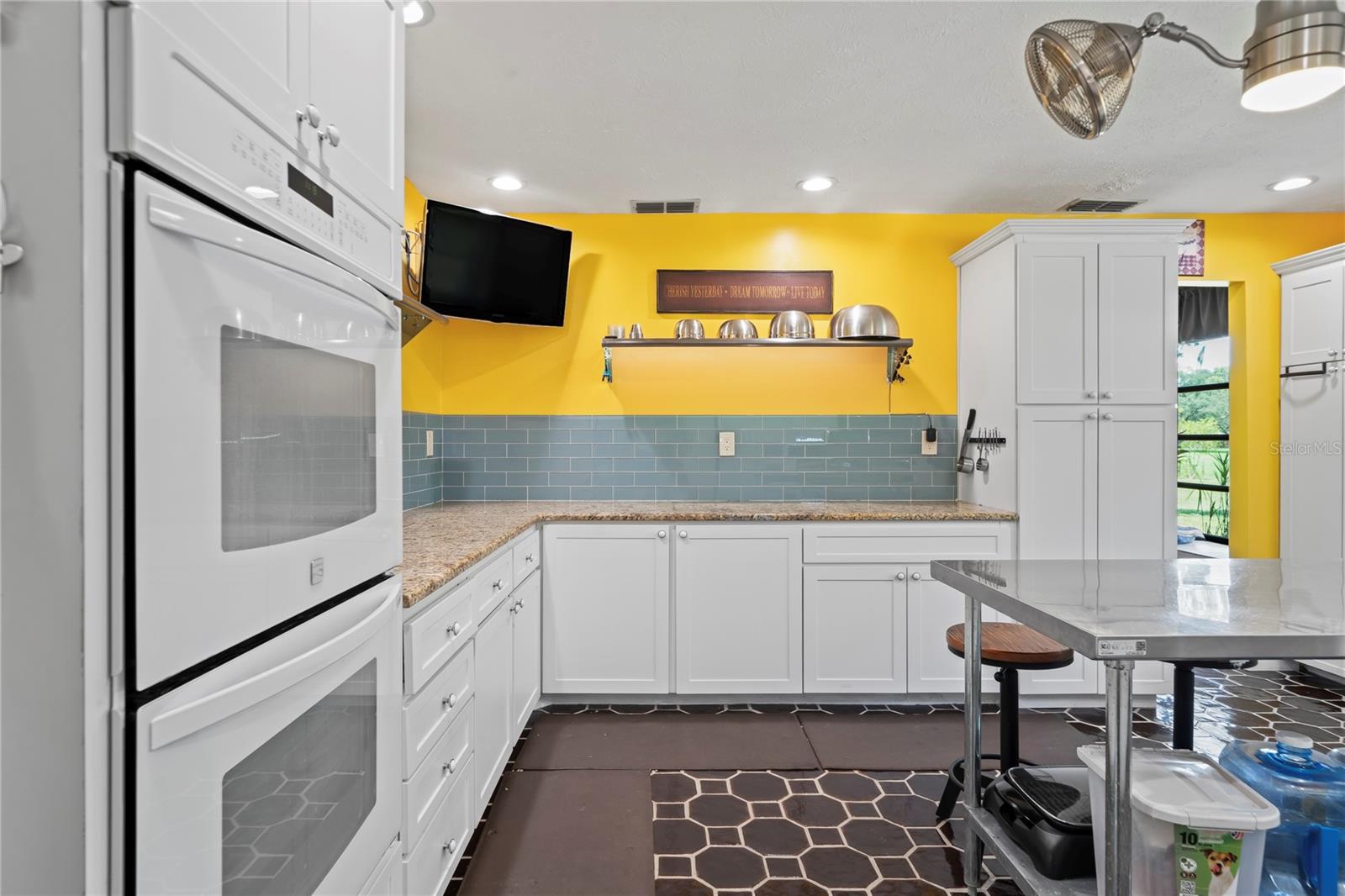 Image 42 of 100 For 17715 Fancy Lane