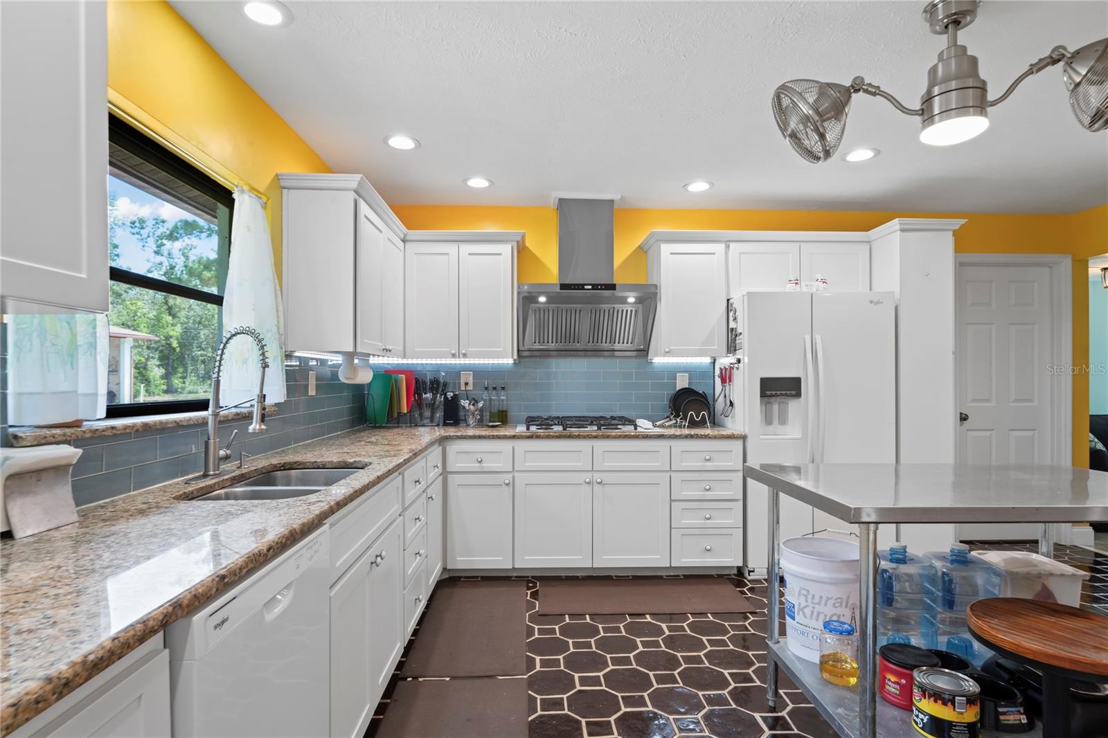 Image 43 of 100 For 17715 Fancy Lane