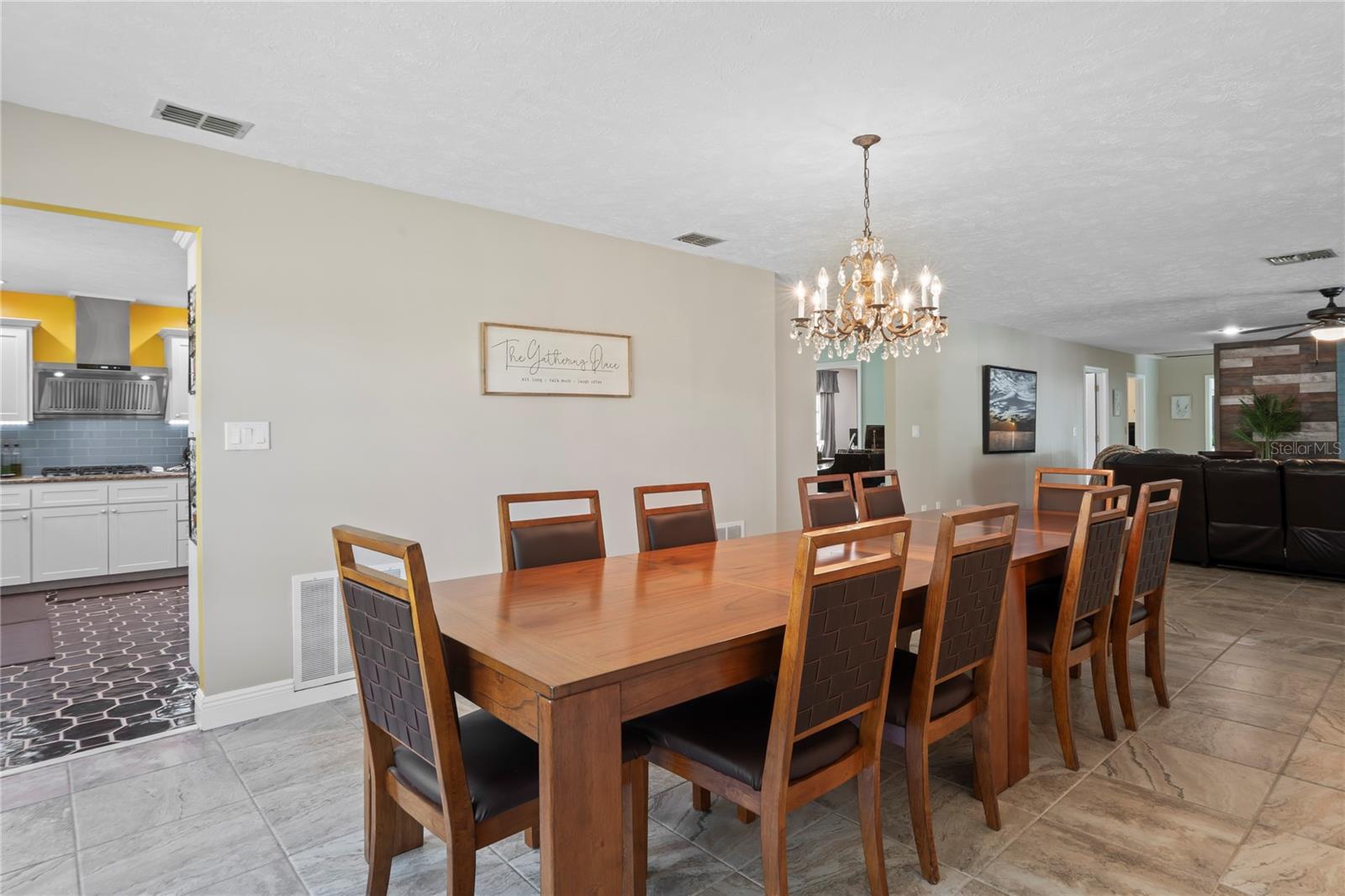 Image 71 of 100 For 17715 Fancy Lane