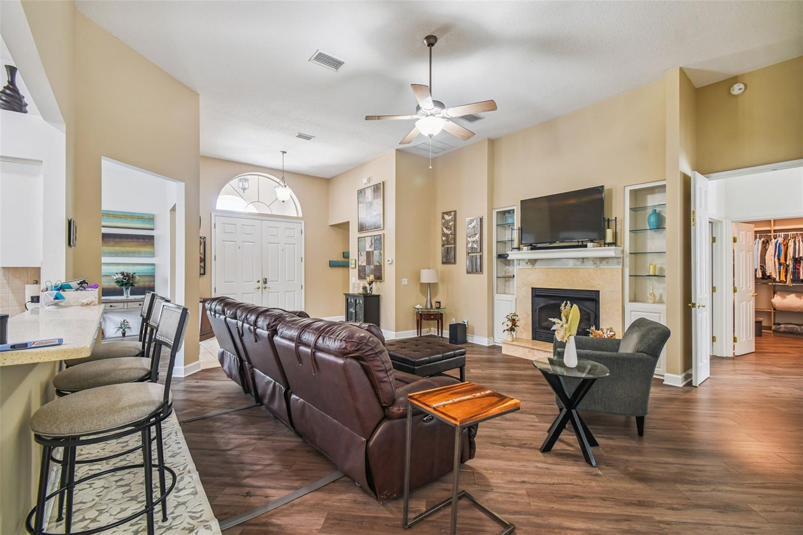 Listing photo id 8 for 440 Cobblestone Loop