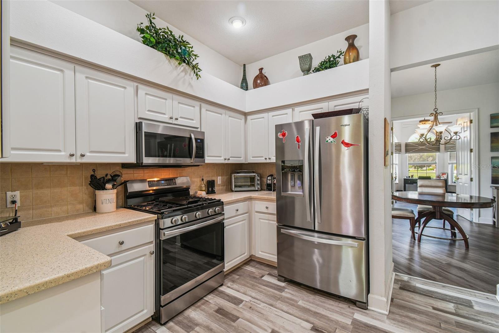 Listing photo id 20 for 440 Cobblestone Loop