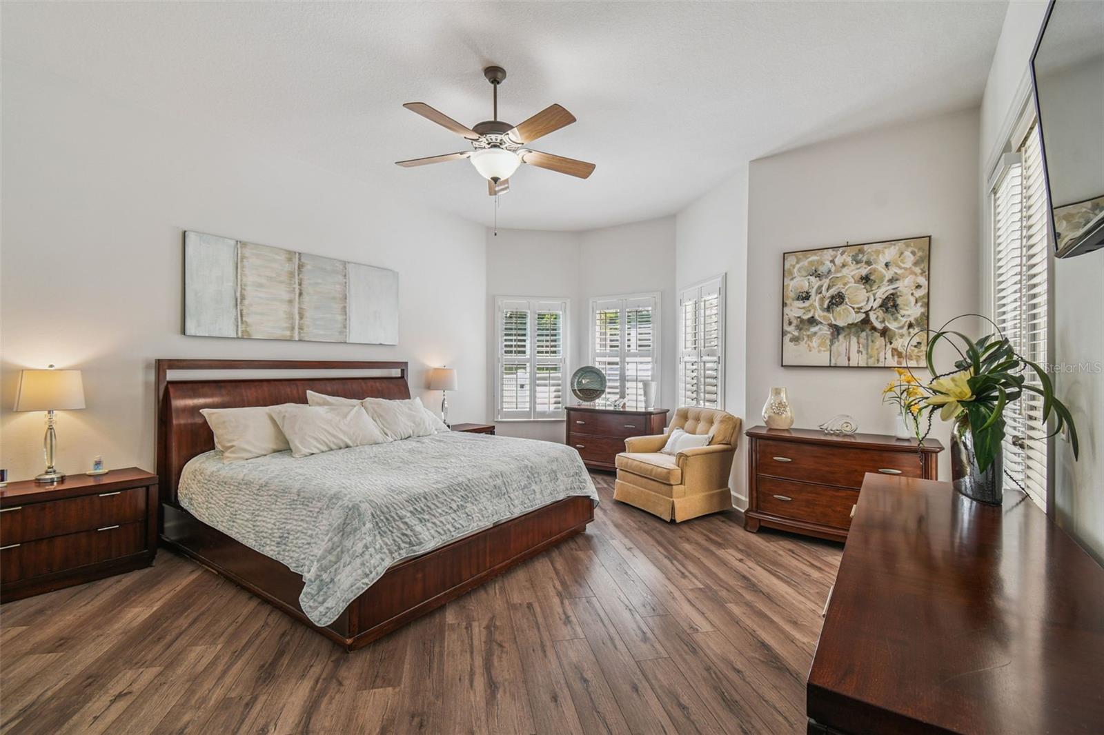 Listing photo id 2 for 440 Cobblestone Loop