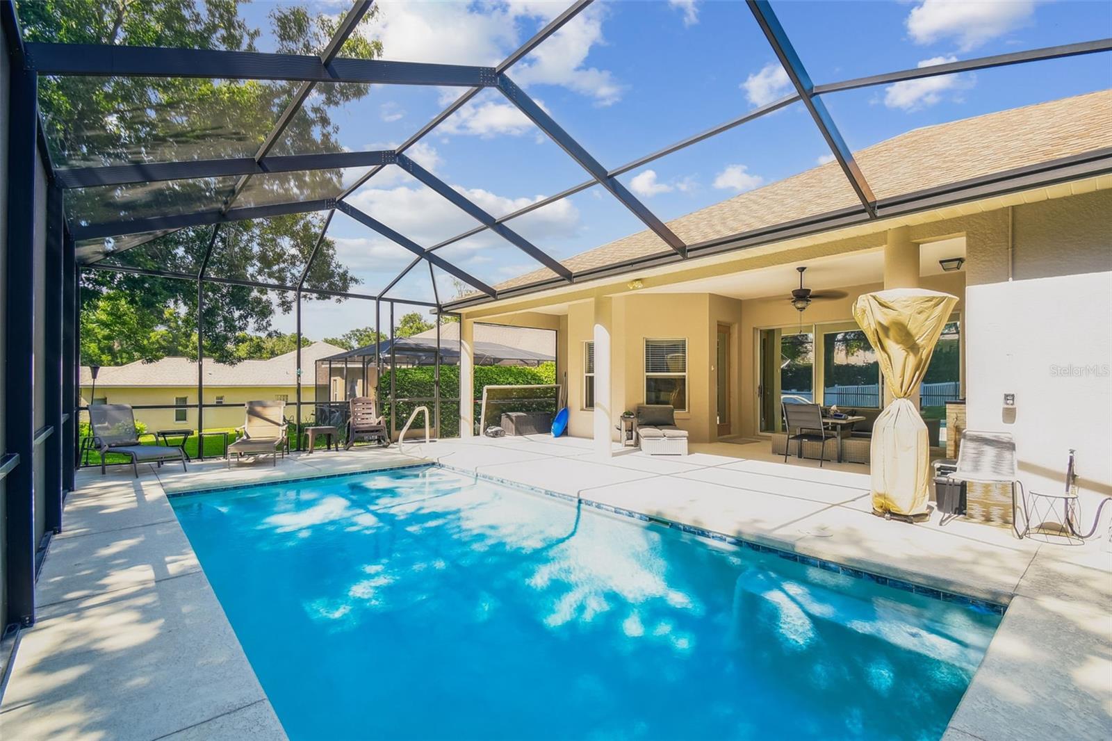 Listing photo id 3 for 440 Cobblestone Loop