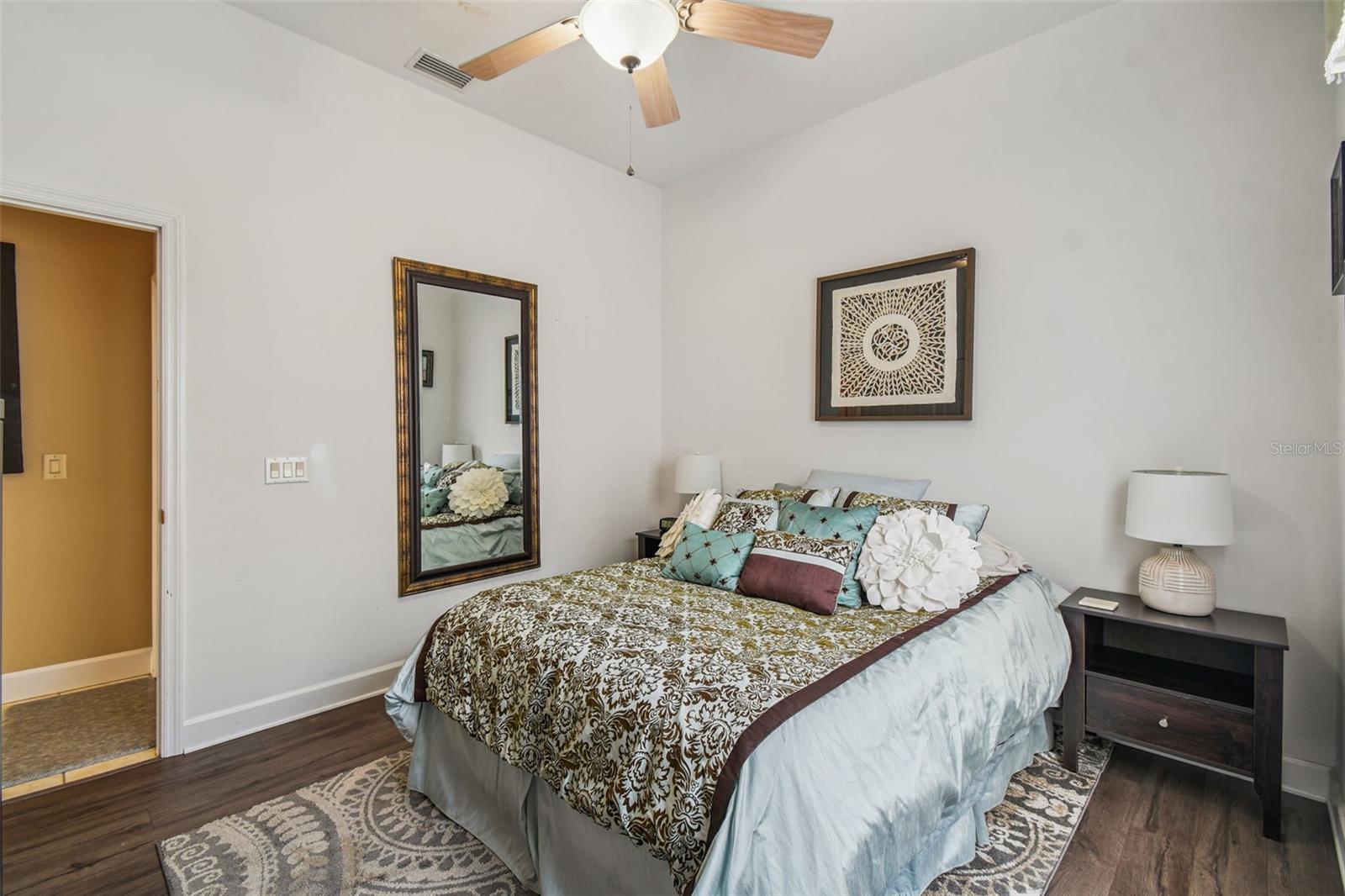 Listing photo id 49 for 440 Cobblestone Loop
