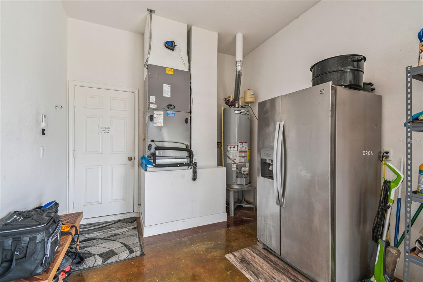 Listing photo id 51 for 440 Cobblestone Loop