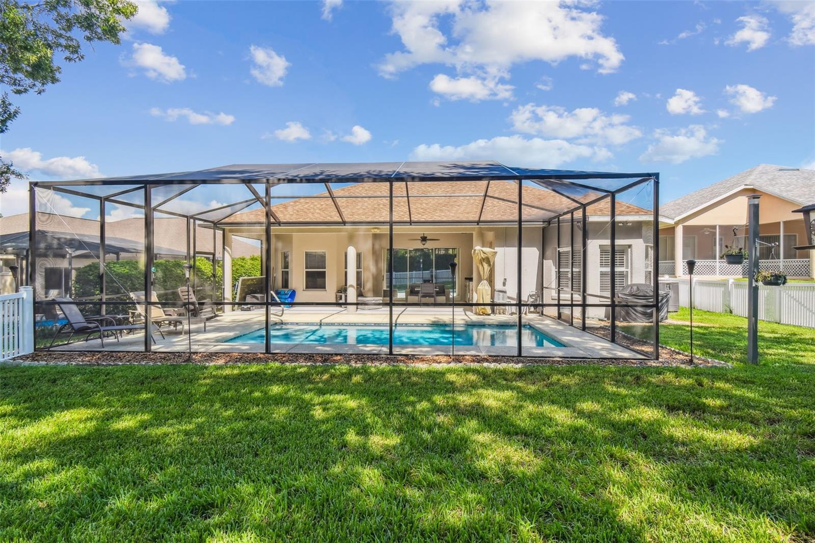 Listing photo id 52 for 440 Cobblestone Loop