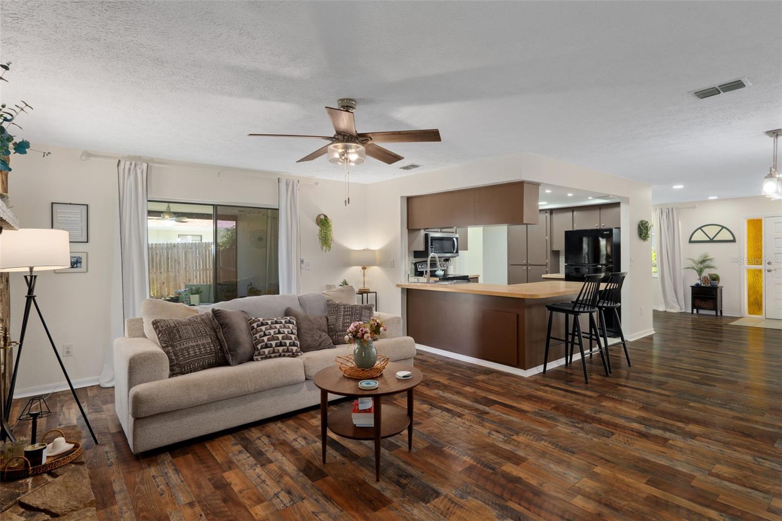 Image 13 of 28 For 7807 Duck Pond Court