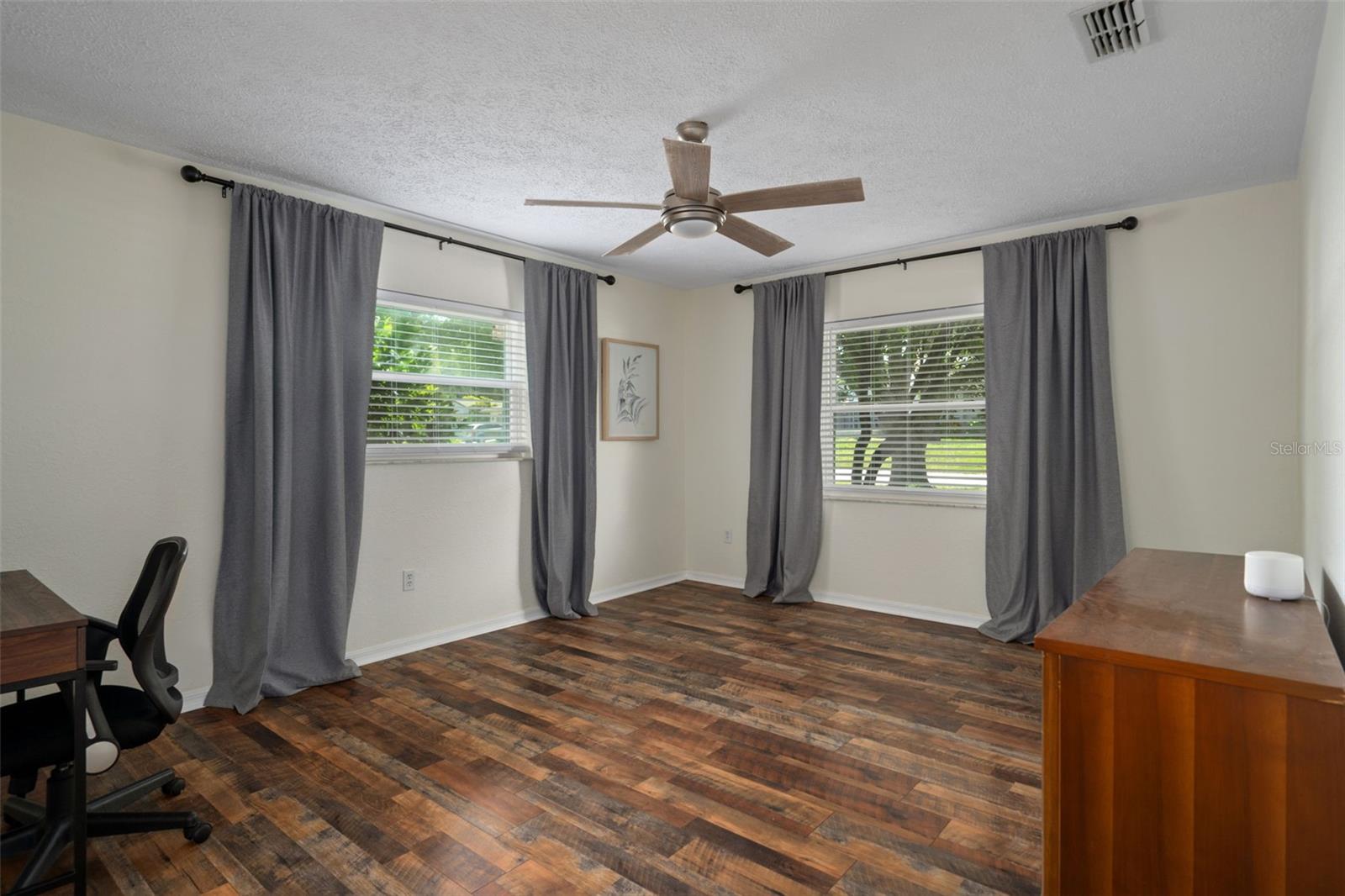 Image 19 of 28 For 7807 Duck Pond Court