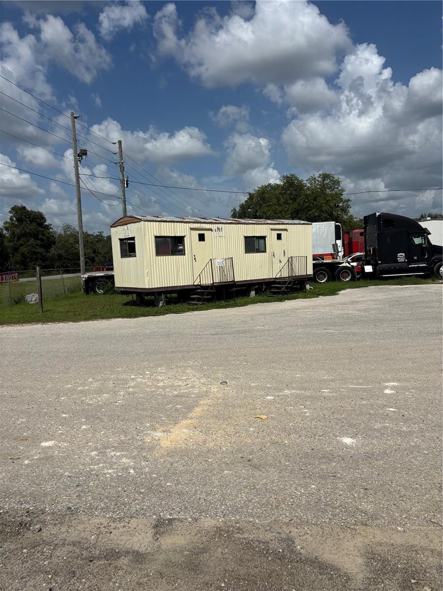 Image 3 of 4 For 14516 County Line Rd