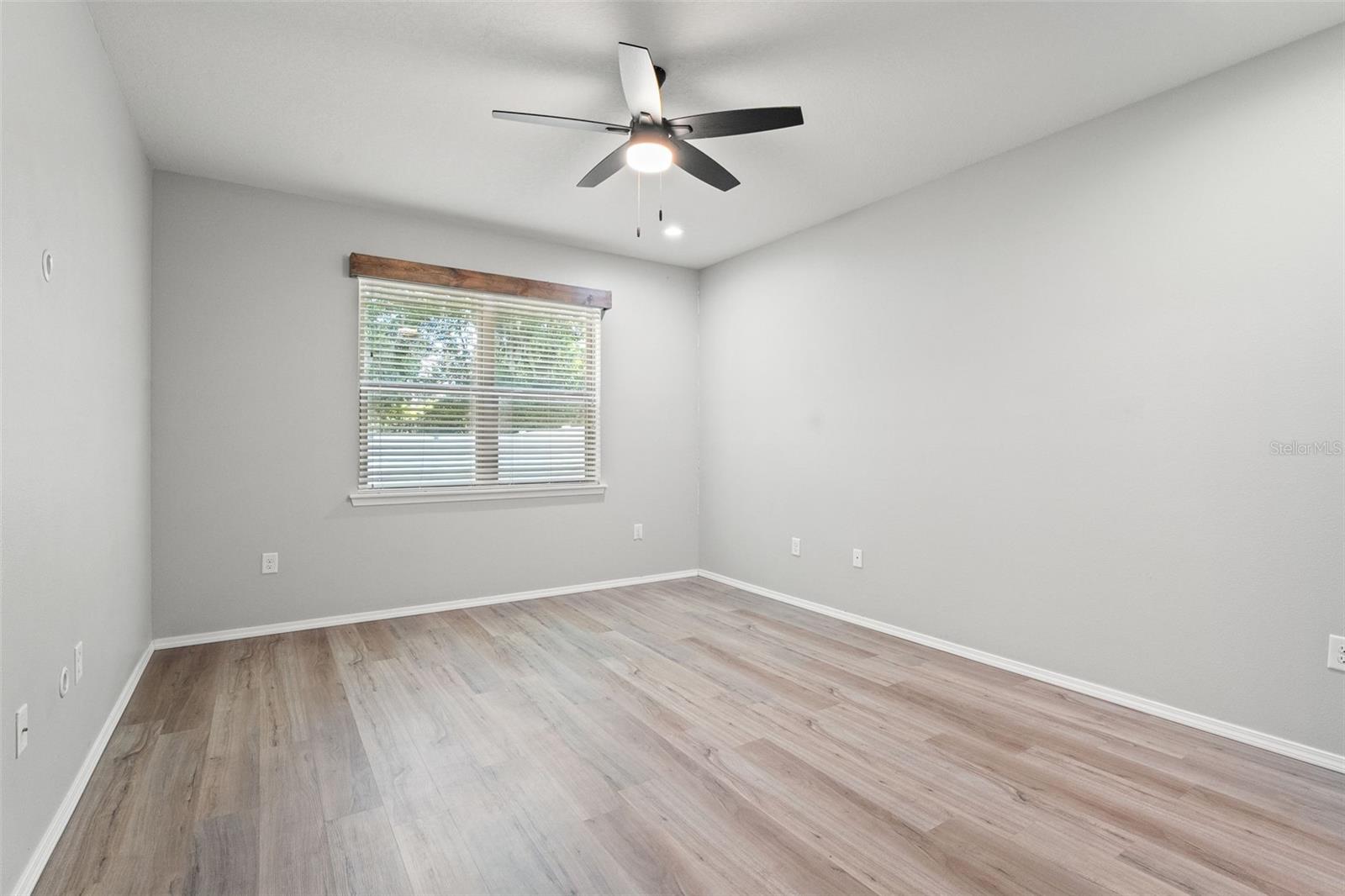 Image 19 of 61 For 15531 Stone House Drive