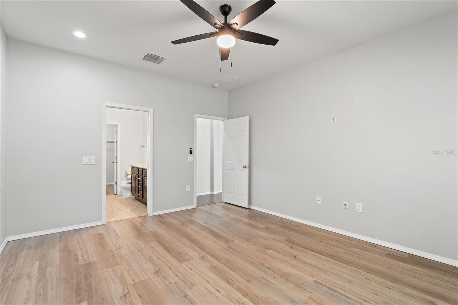 Image 20 of 61 For 15531 Stone House Drive