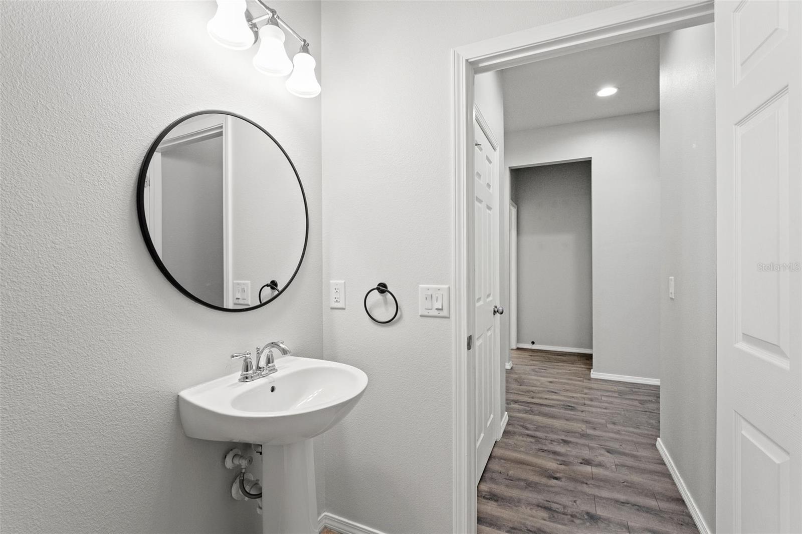 Image 27 of 61 For 15531 Stone House Drive