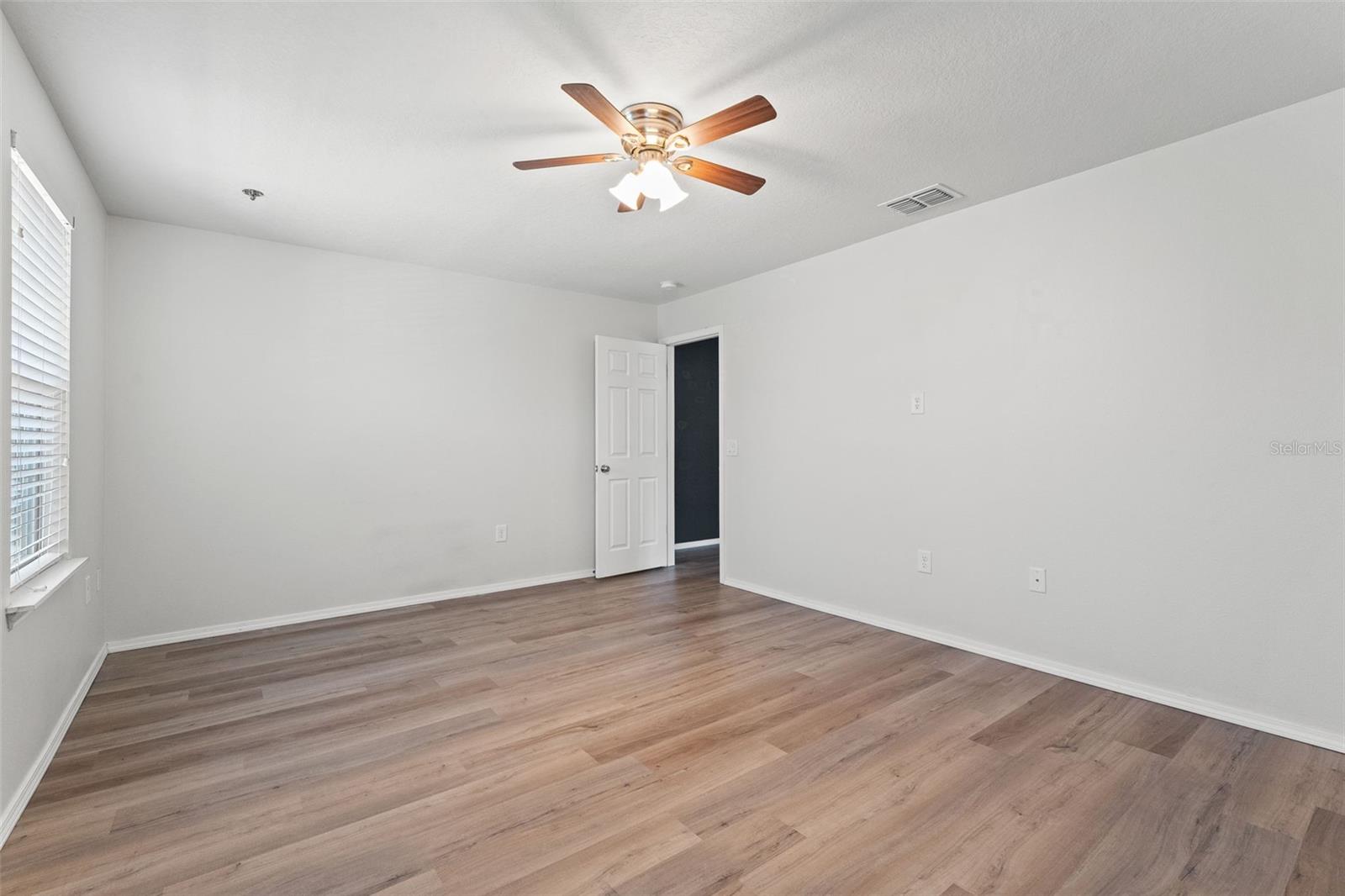 Image 32 of 61 For 15531 Stone House Drive