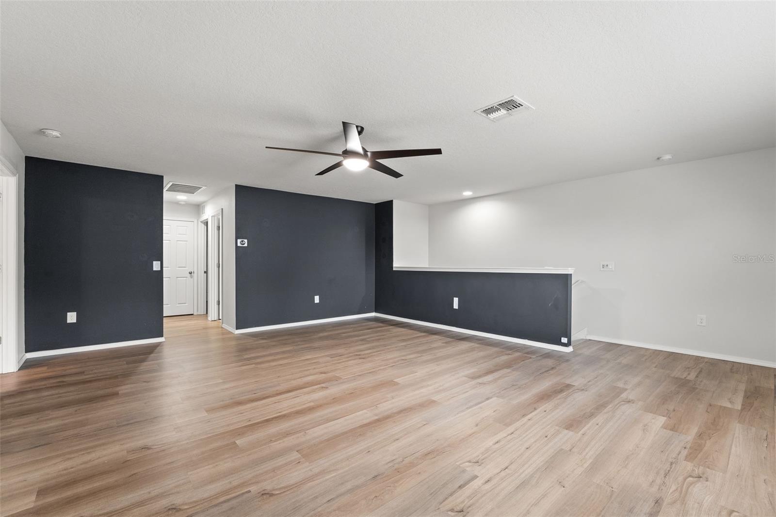 Image 4 of 61 For 15531 Stone House Drive