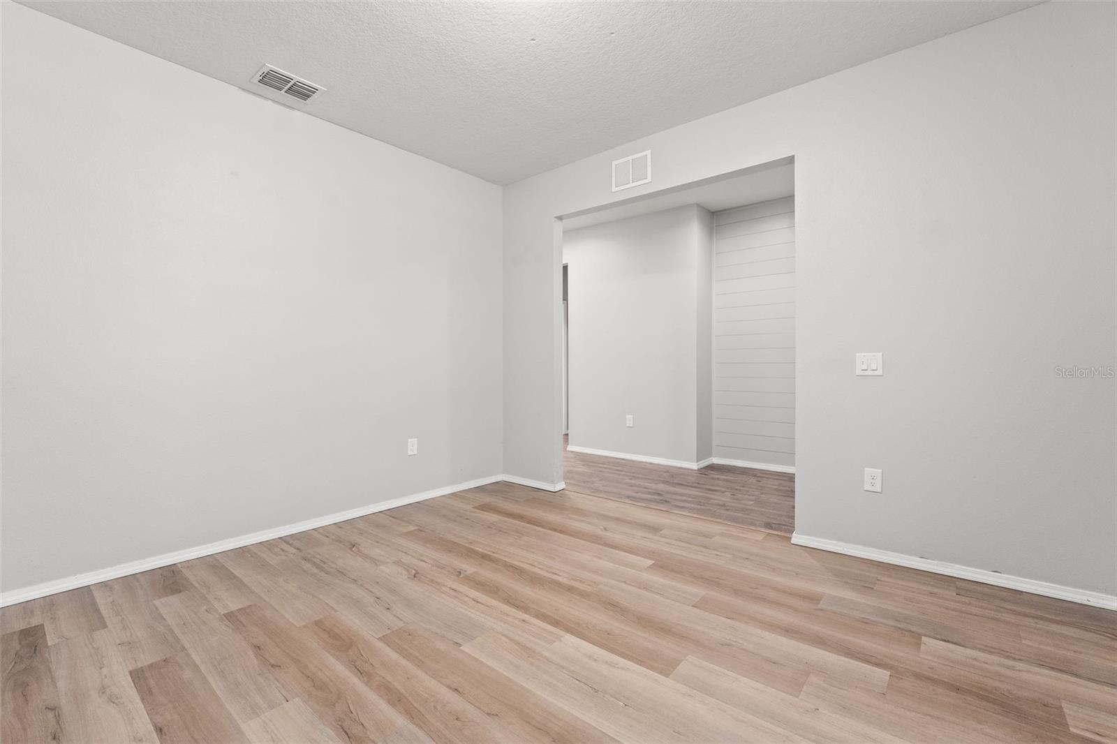 Image 7 of 61 For 15531 Stone House Drive