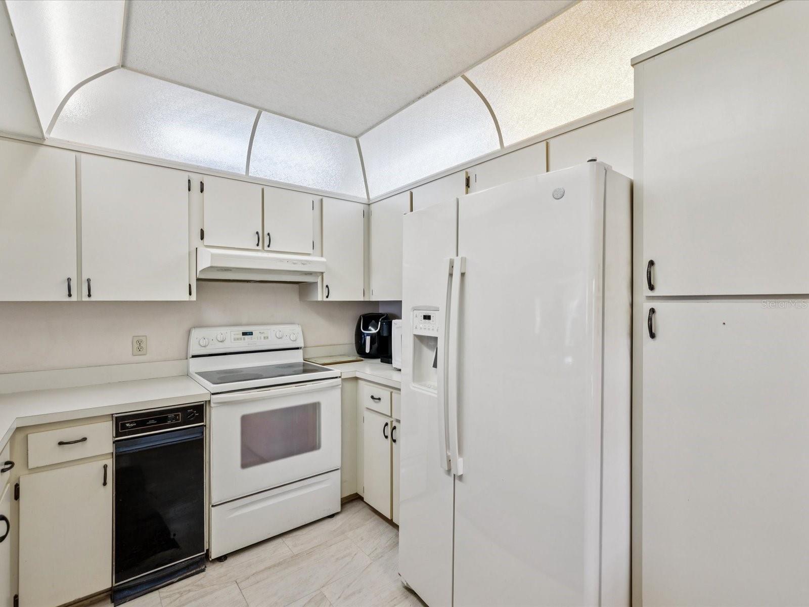 Image 11 of 48 For 12141 Spartan Way 202