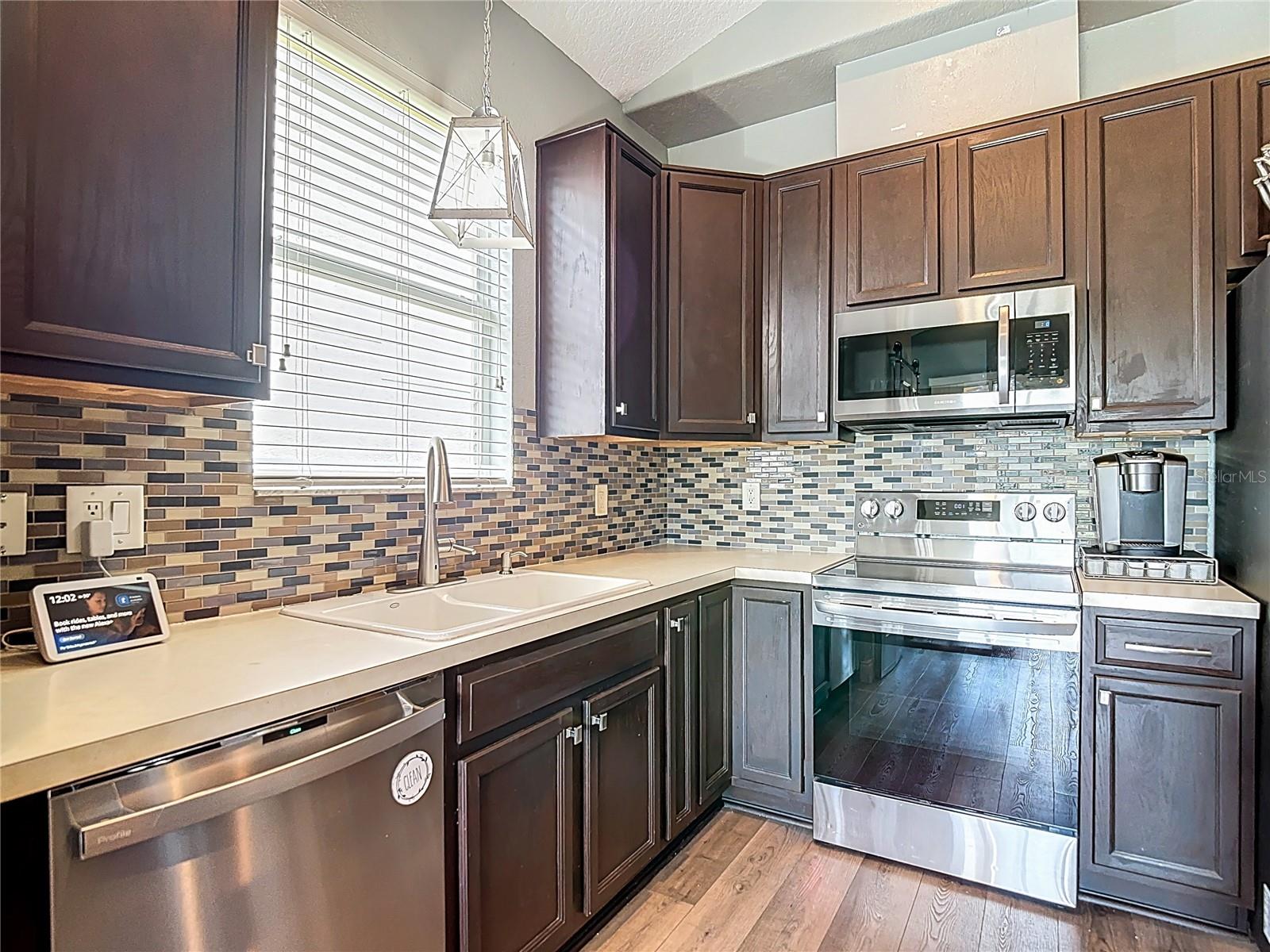 Listing photo id 22 for 9528 Baton Rouge Lane