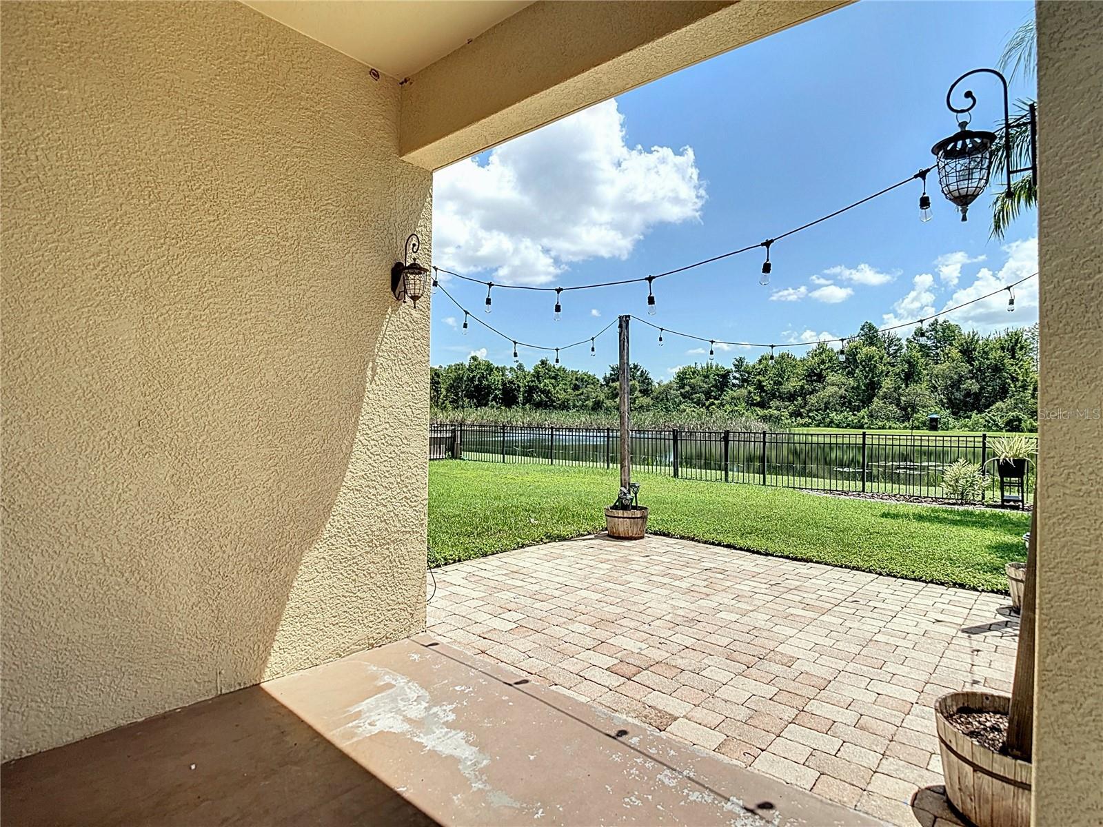 Listing photo id 57 for 9528 Baton Rouge Lane
