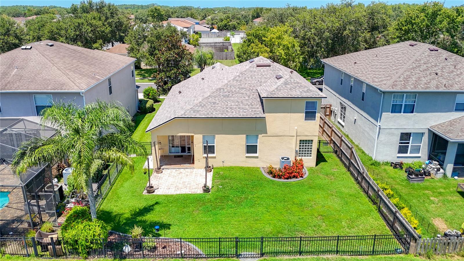 Listing photo id 65 for 9528 Baton Rouge Lane