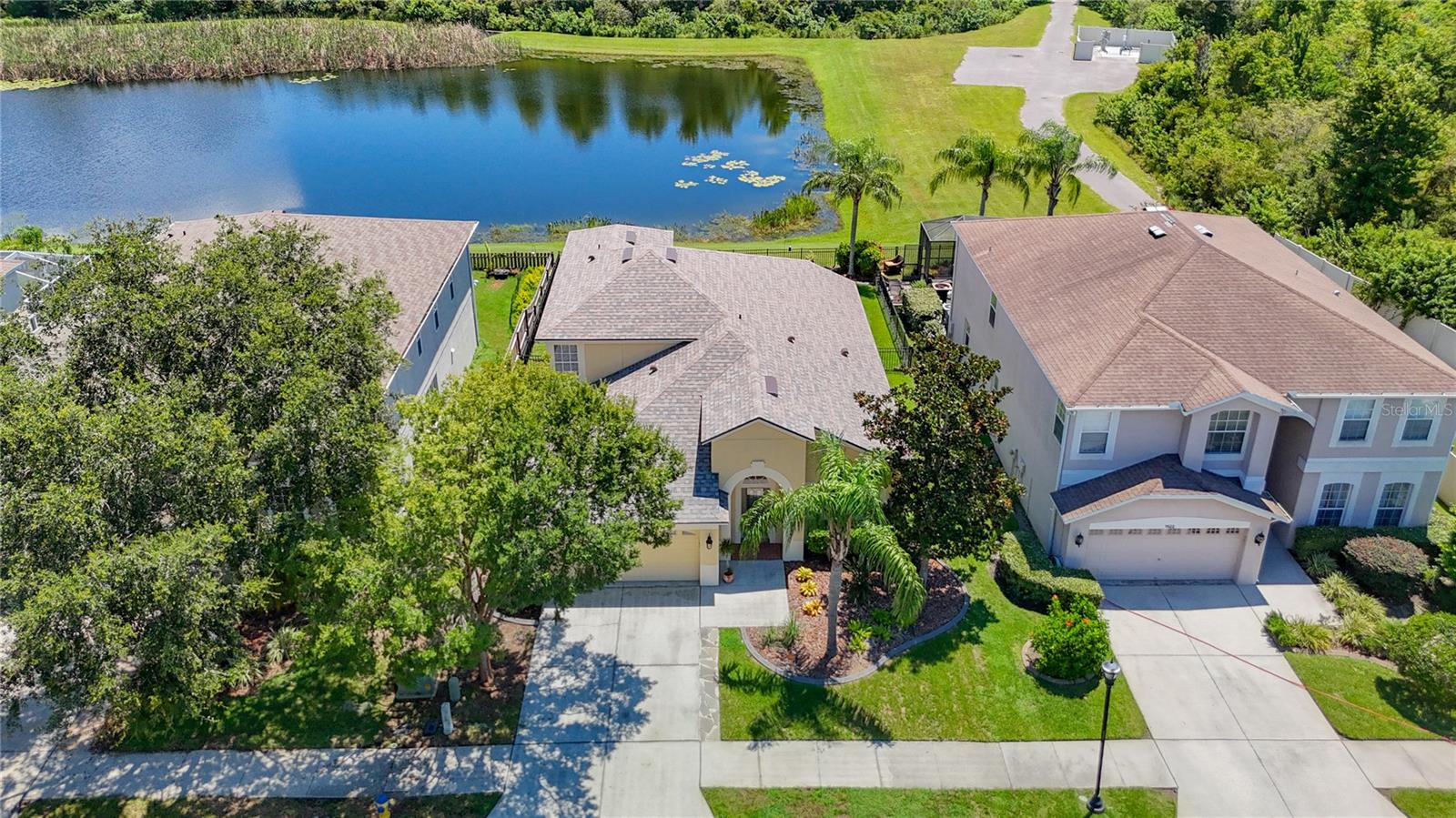 Listing photo id 6 for 9528 Baton Rouge Lane