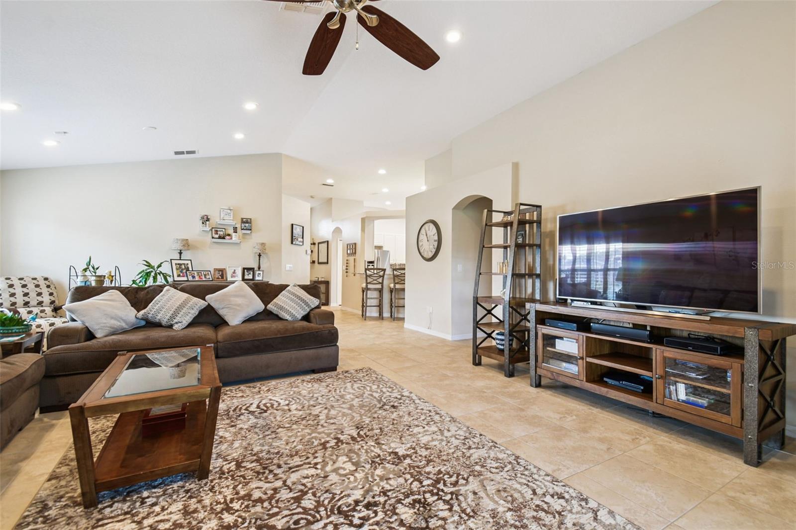 Image 28 of 85 For 7605 Kinnow Court
