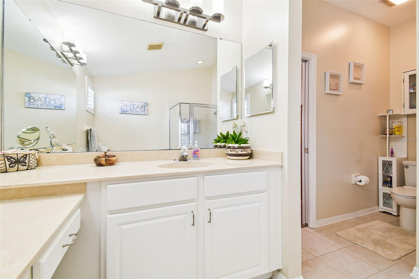 Image 36 of 85 For 7605 Kinnow Court