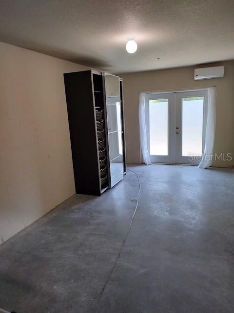 Image 22 of 29 For 5041 Royal Palms Way 203
