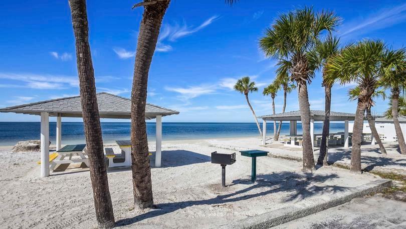 Image 27 of 29 For 5041 Royal Palms Way 203