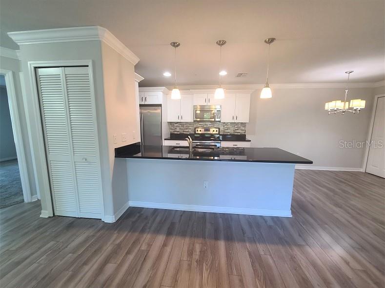 Image 8 of 29 For 5041 Royal Palms Way 203