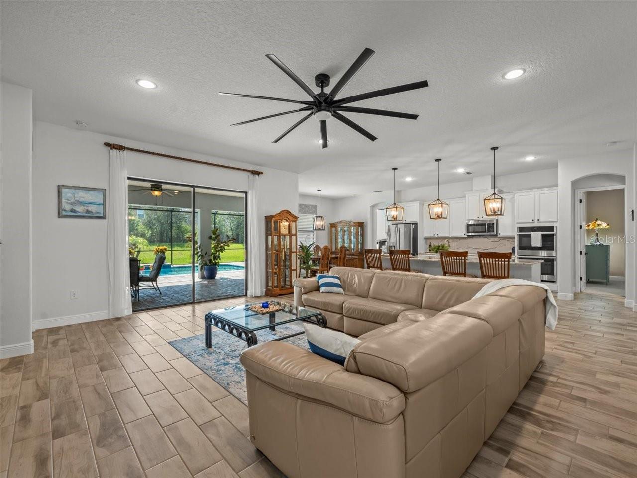 Image 22 of 63 For 12854 Weatherstone Drive