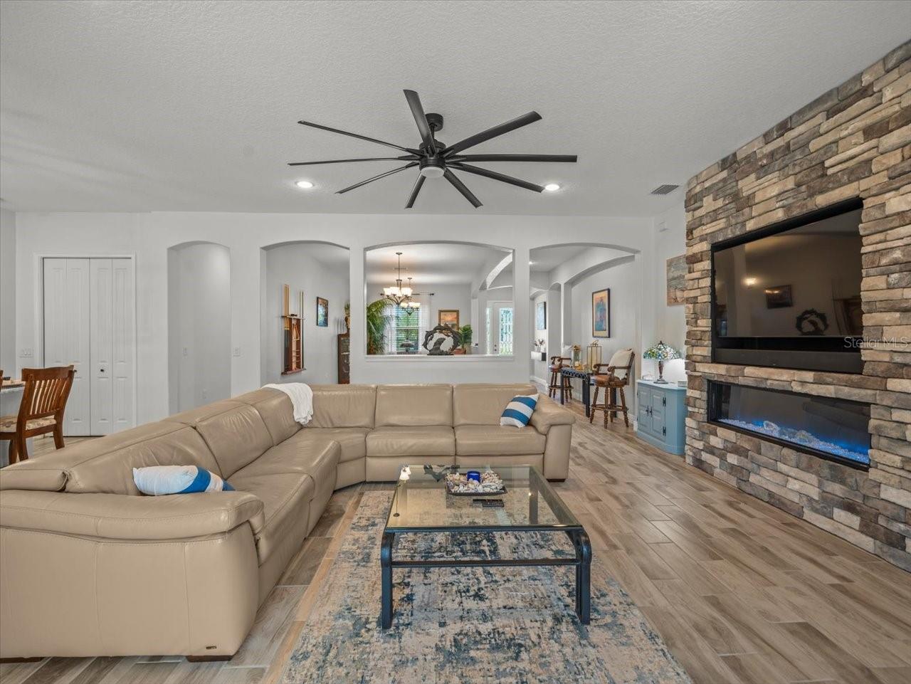 Image 24 of 63 For 12854 Weatherstone Drive