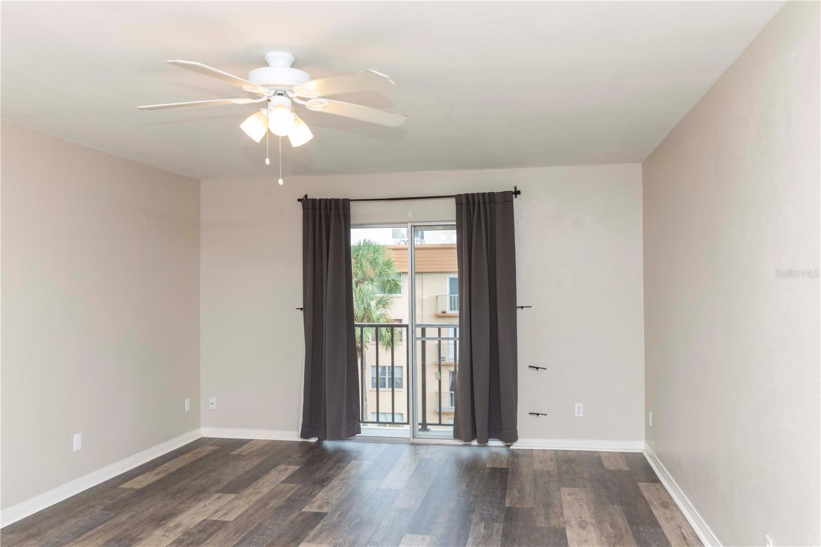 Image 13 of 42 For 5820 Church Avenue 463