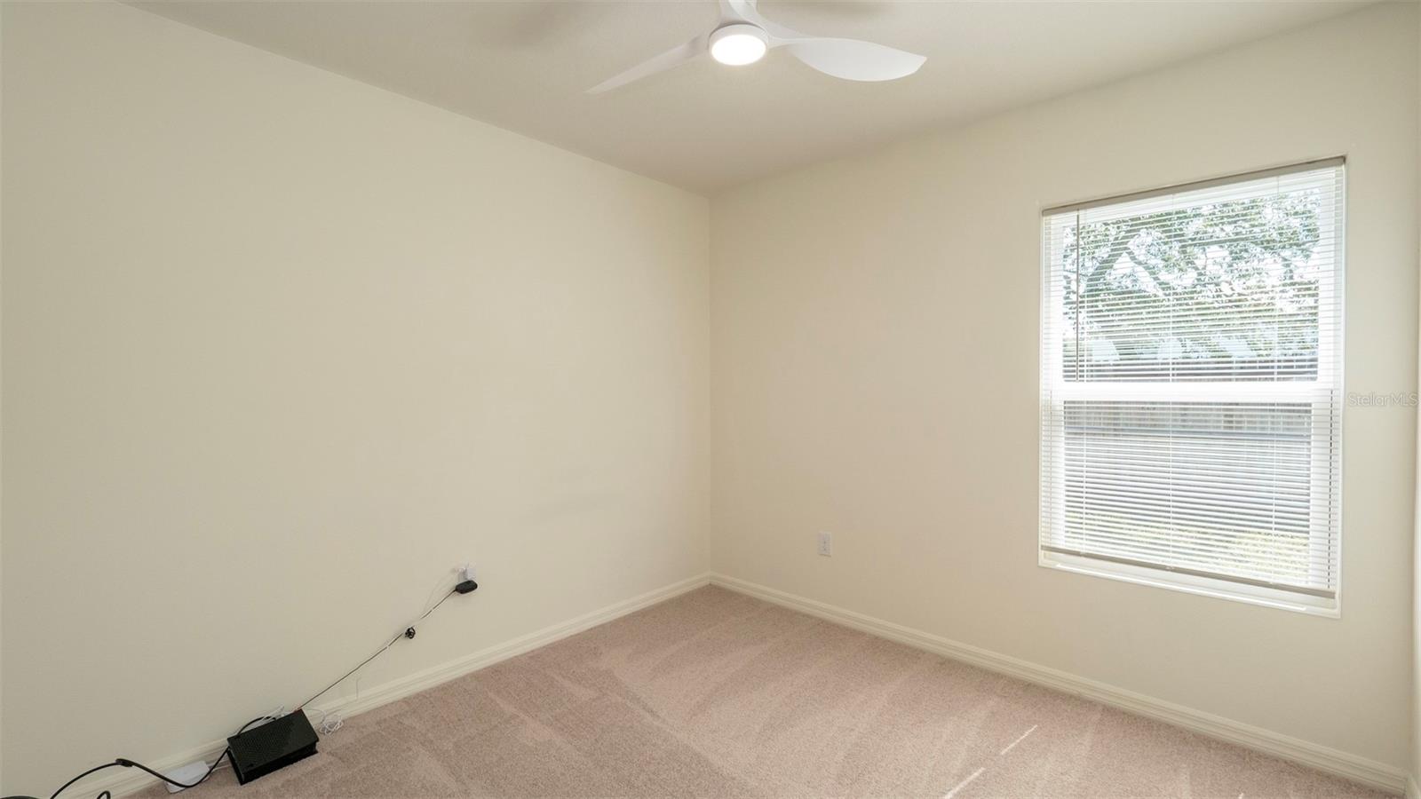 Listing photo id 12 for 7102 Centerwood Avenue