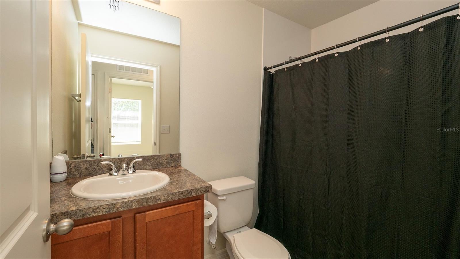Listing photo id 16 for 7102 Centerwood Avenue