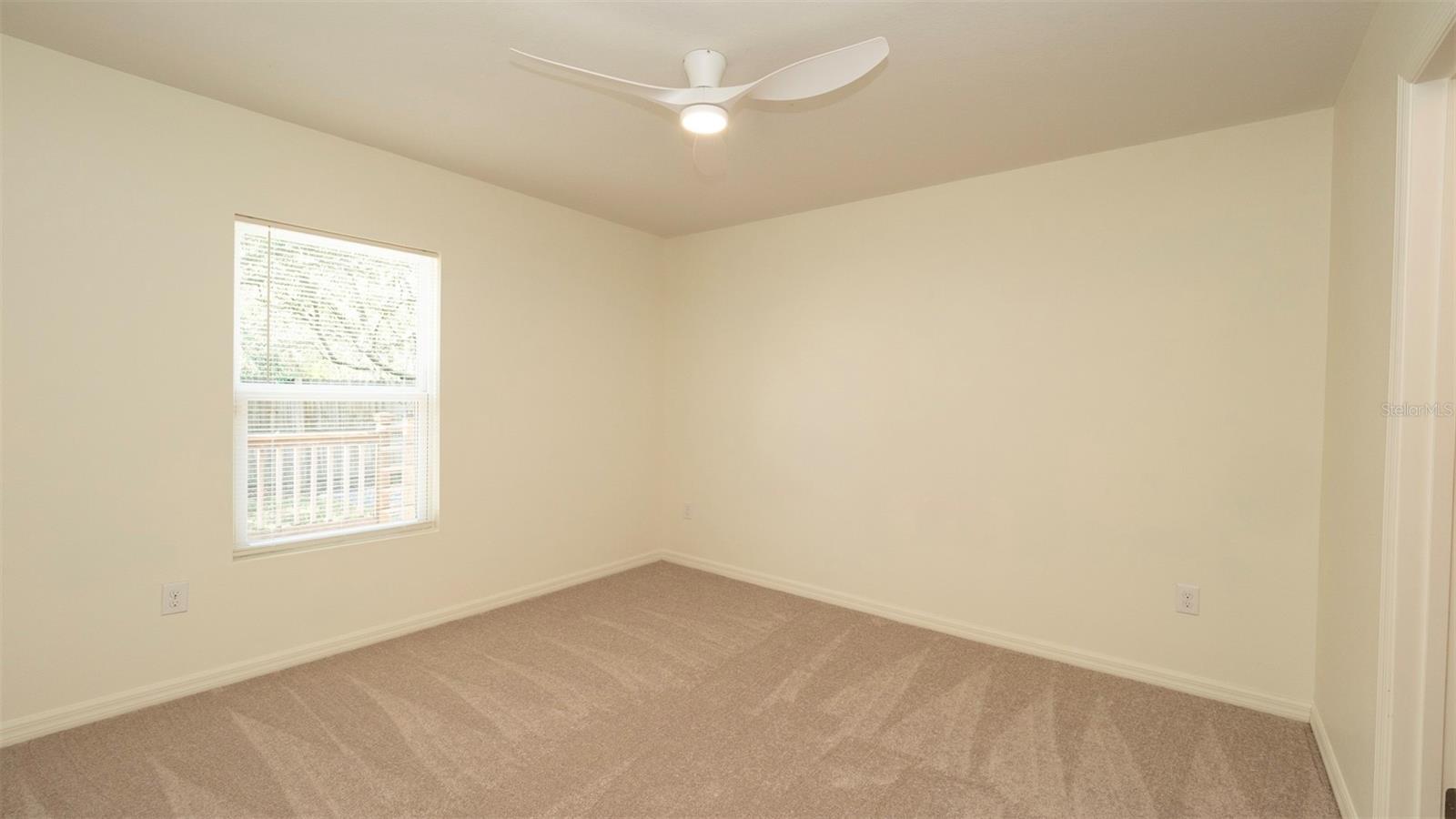 Listing photo id 17 for 7102 Centerwood Avenue