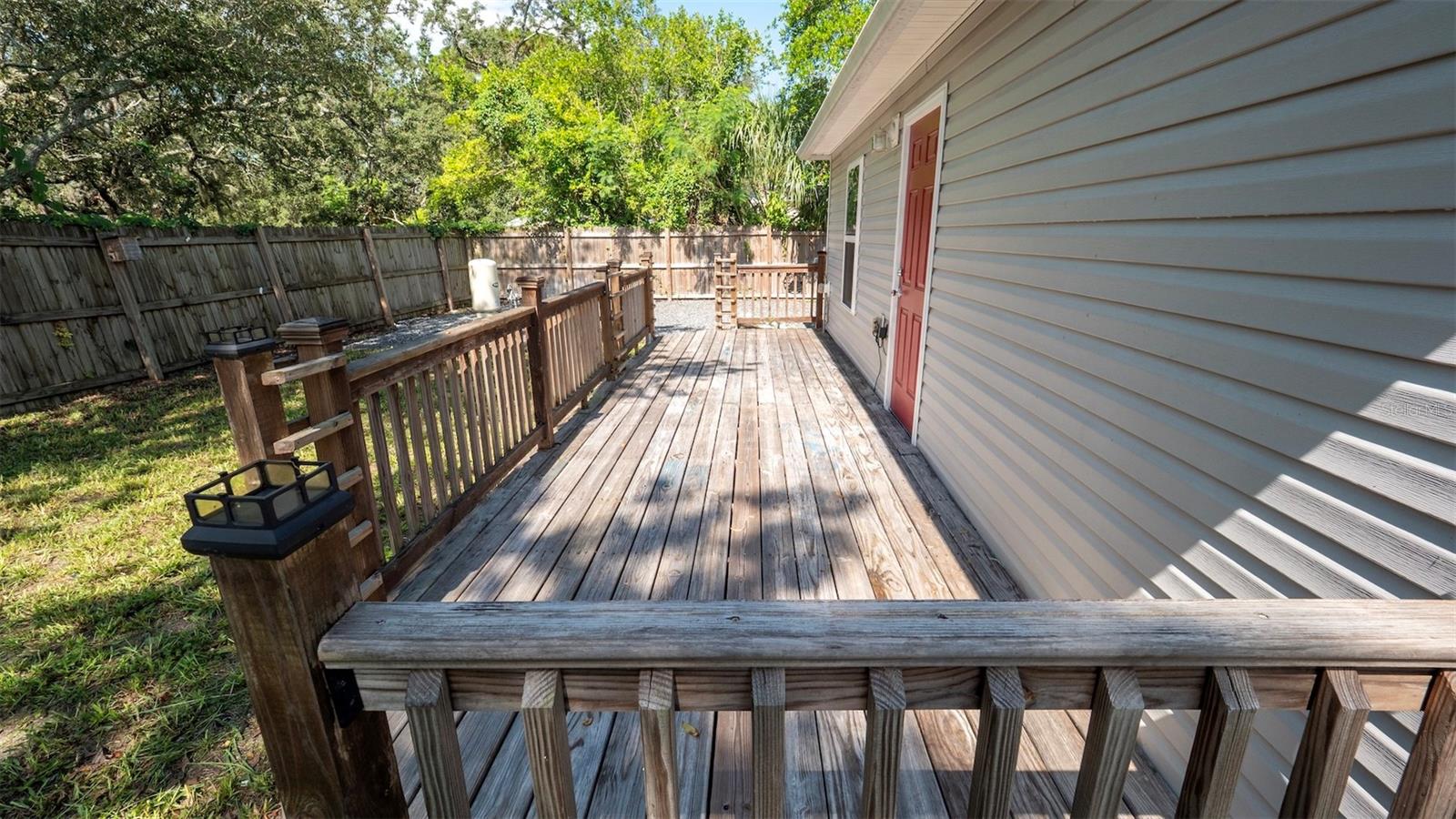 Listing photo id 33 for 7102 Centerwood Avenue