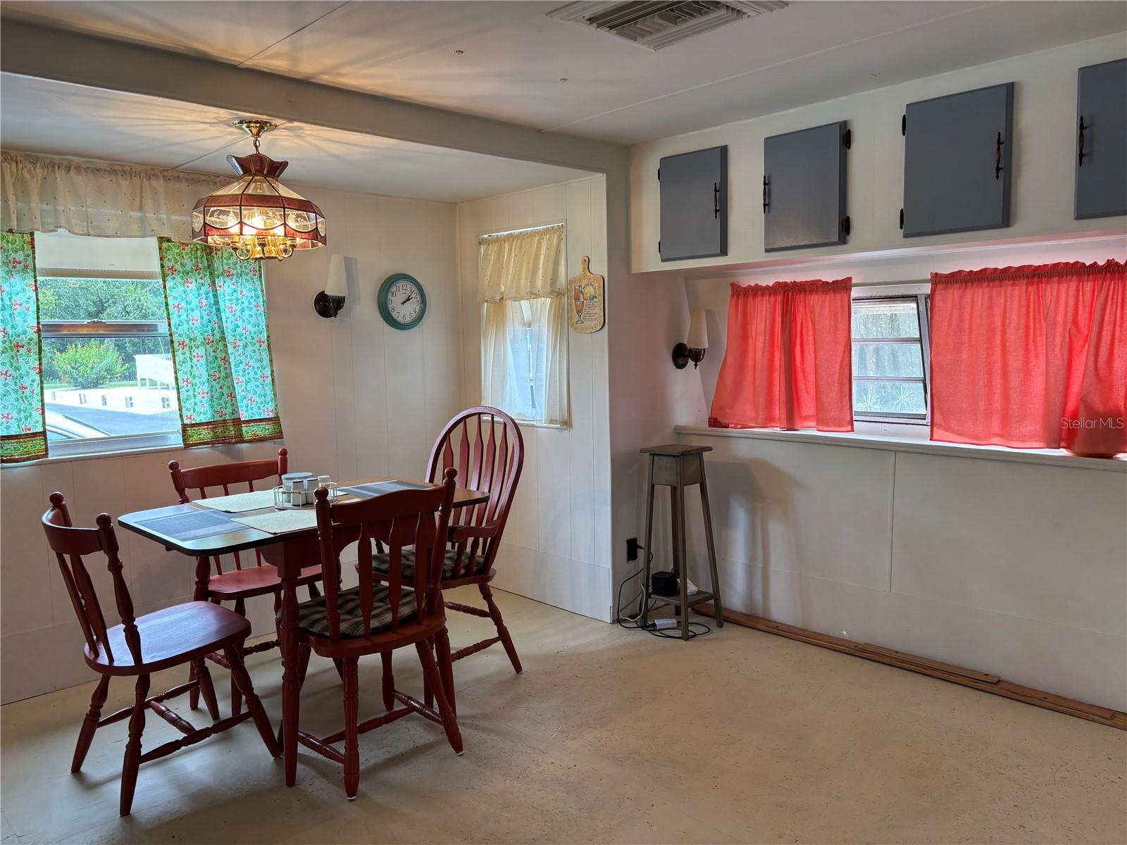 Image 24 of 49 For 2092 Culbreath Road D21