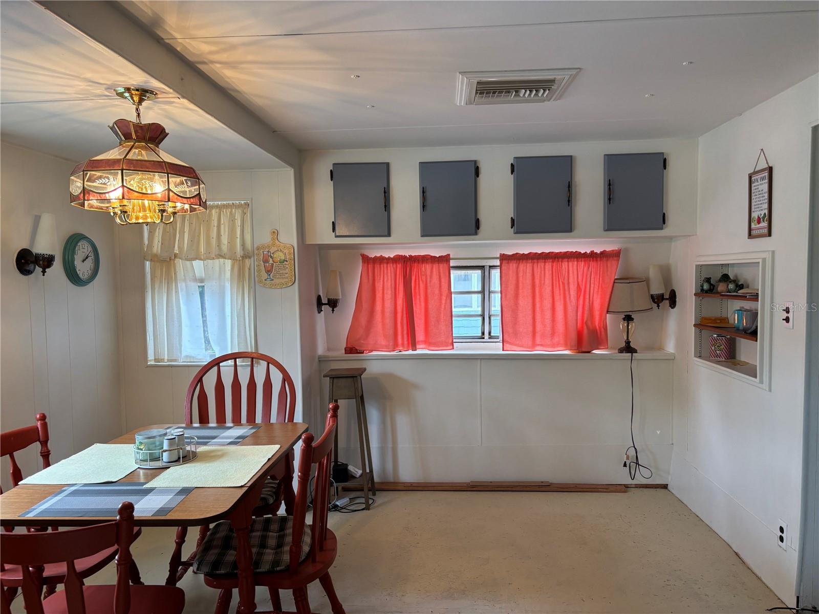 Image 27 of 49 For 2092 Culbreath Road D21